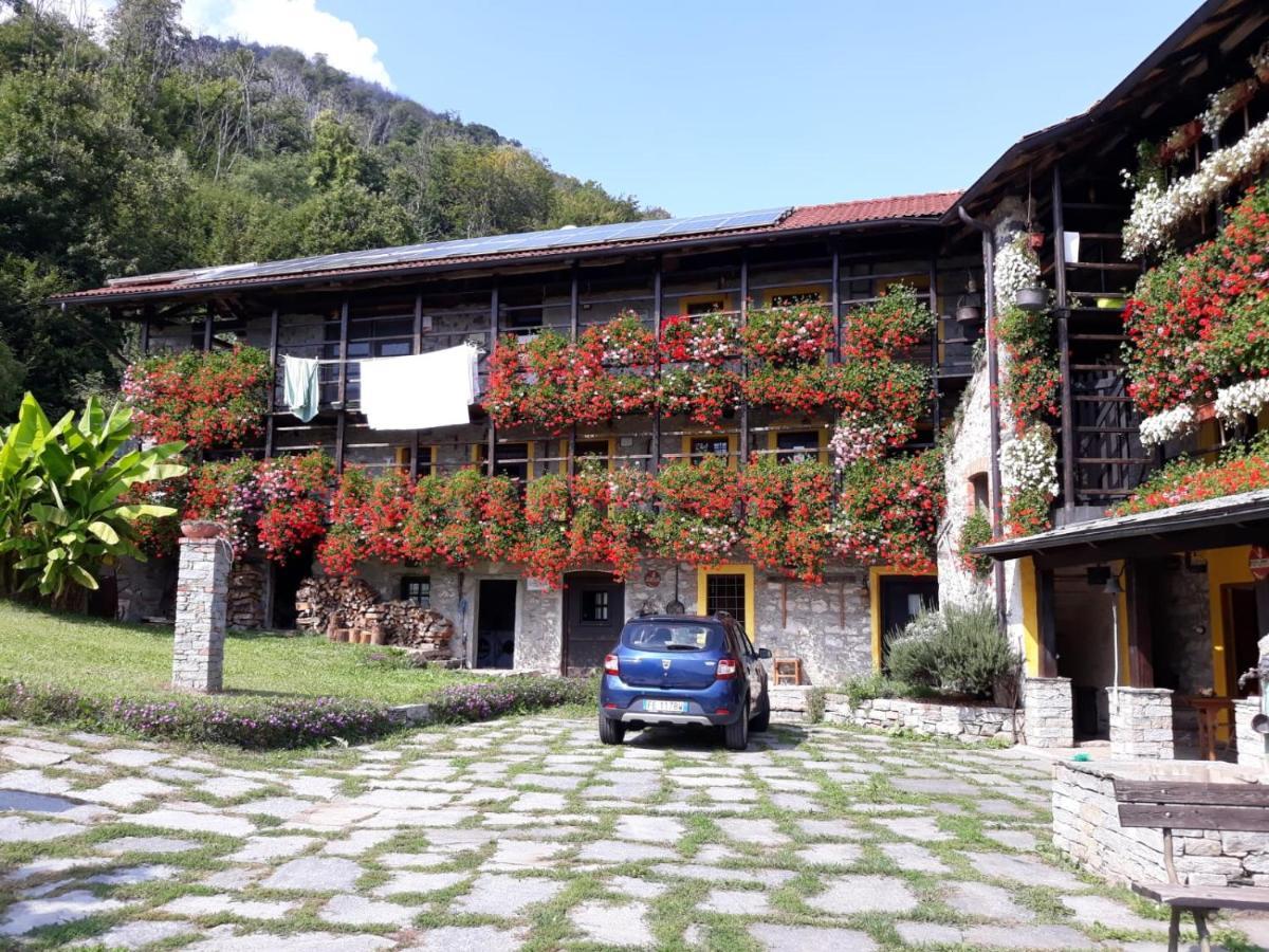 B&B "La Baita Delle Coccinelle" Varallo Eksteriør bilde